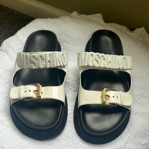 Moschinho sllipers